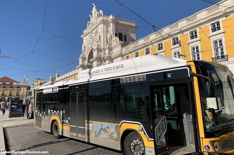 Bus 711, Lisbon