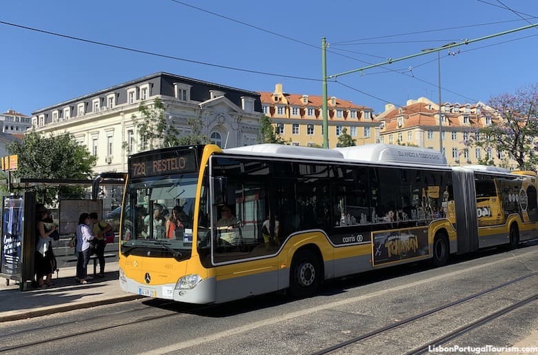 Bus 728, Lisbon