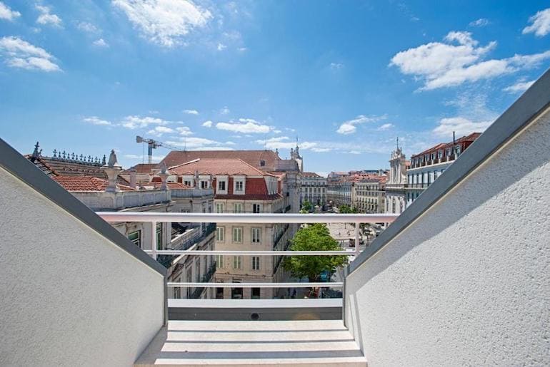 Chiado Square Apartments, Lisbon