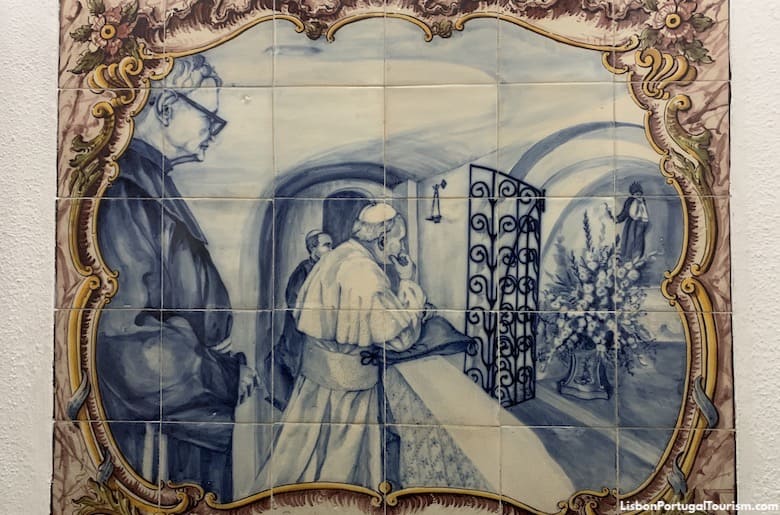 Tile panel showing Pope John Paul II inside St. Anthony Church, Lisbon